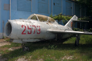 Romanian Air Force Mikoyan-Gurevich MiG-15UTI Midget 2579