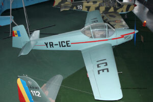 IAR-813 YR-ICE