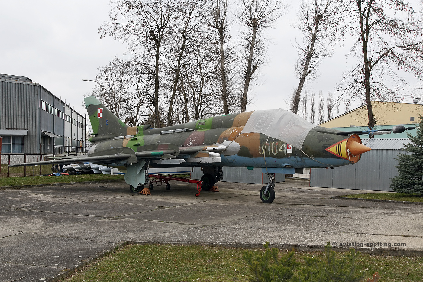 8104 Sukhoi Su-22M4 Fitter K Polish Air Force